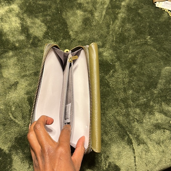 Wallet - Picture 3 of 4